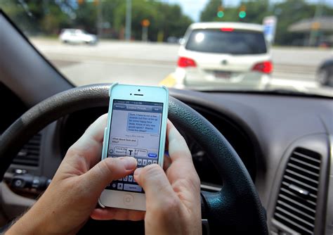 Only 1 state doesn't have a ban on texting and driving. Here's why